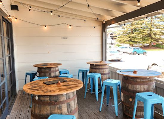 australia/great-ocean-road/bar/barrels-bar