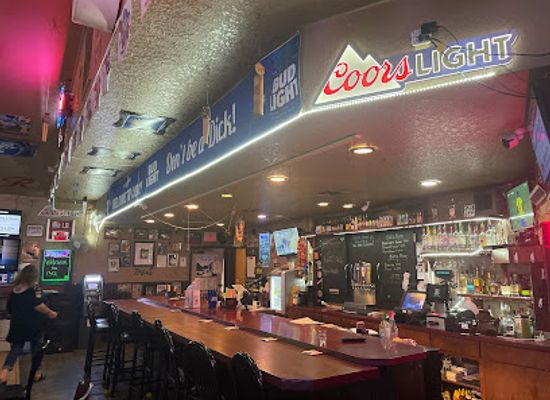 washington/columbia-river-gorge/bar/thirteen-0-one