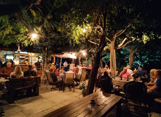cyprus/kyrenia/lapta/bar/aeria-cafe-bar