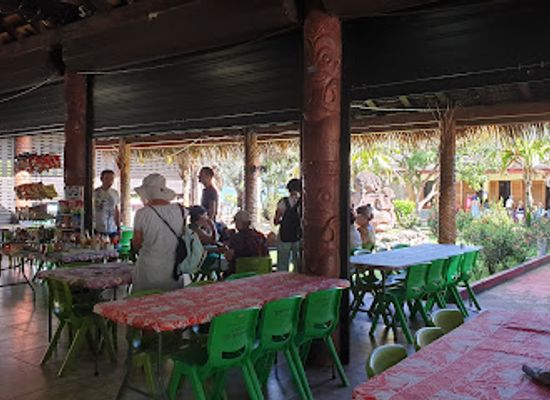 french-polynesia/nuku-hiva/bar/snack-du-marche