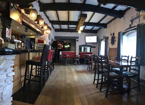 united-kingdom/carmarthenshire/bar/cresselly-arms