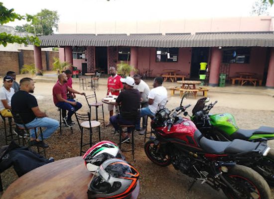 malawi/shire-highlands/bar/breakers-bar-grill