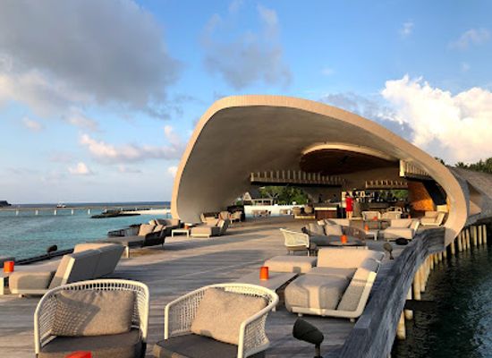 maldives/dhaalu-atoll/bar/the-whale-bar