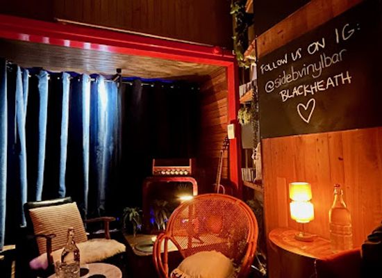 australia/blue-mountains/bar/side-b-vinyl-bar