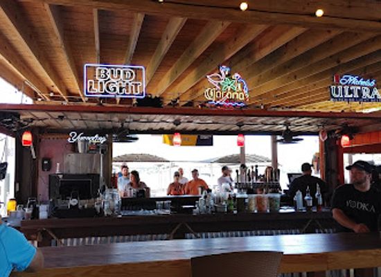 alabama/lake-martin/bar/the-landing-at-parker-creek