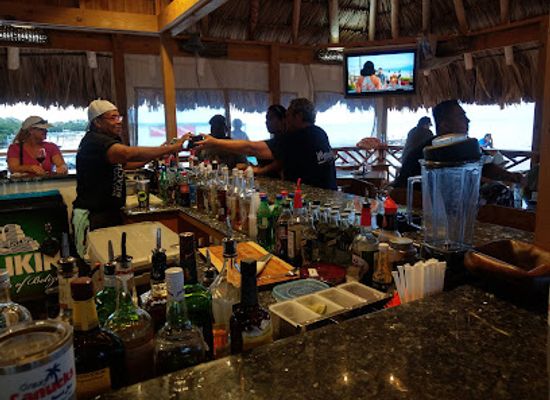 belize/central-belize/bar/wayo-s-beach-bar