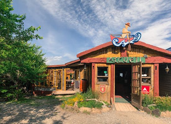 canada/forillon-national-park/bar/auberge-et-chalets-griffon-aventure