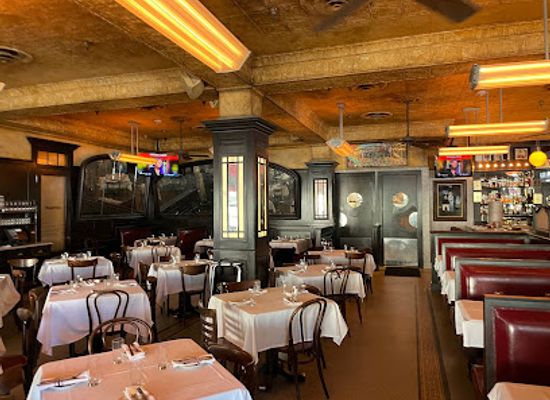 louisiana/lake-borgne/bar/superior-seafood-oyster-bar