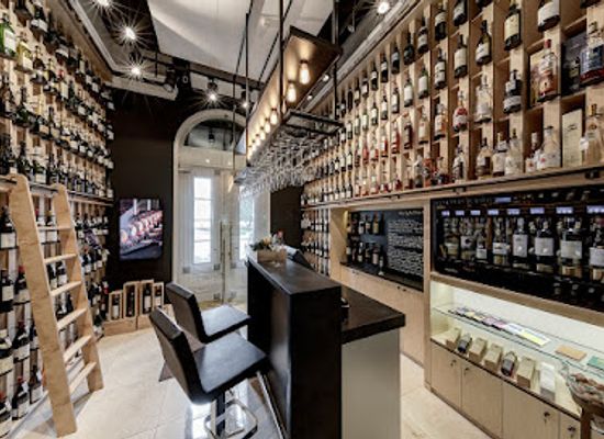 lithuania/vilnius/uzupis/bar/atelier-wine-boutique-tasting-bar