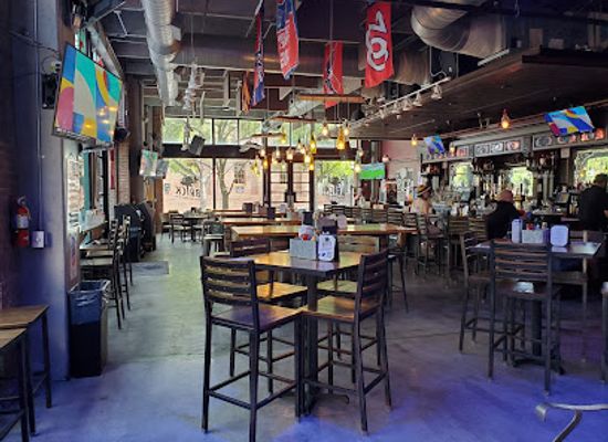 south-carolina/charleston-beaches/bar/the-brick-charleston-s-favorite-tavern