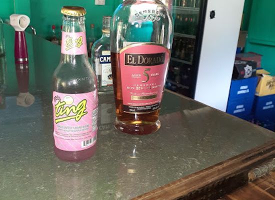 grenada/saint-andrew/bar/d-rock-s-bar