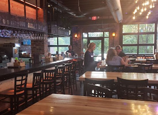missouri/ozarks/bar/brick-house-gastropub