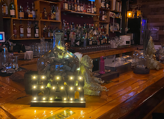 puerto-rico/caguas/bar/taverna-barbas-retro-bar
