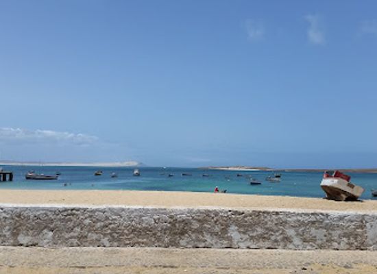 cabo-verde/praia-de-zal/bar/wakan-bar