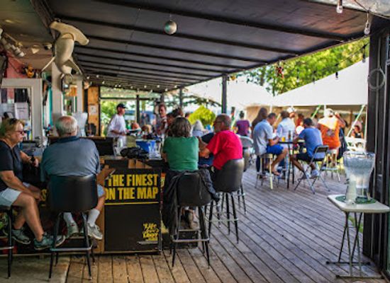 wisconsin/door-county/bar/waterfront-mary-s