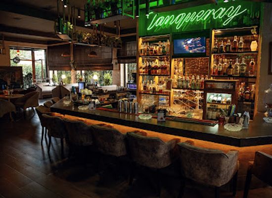 uzbekistan/tashkent/bar/silk-96-wine-lounge