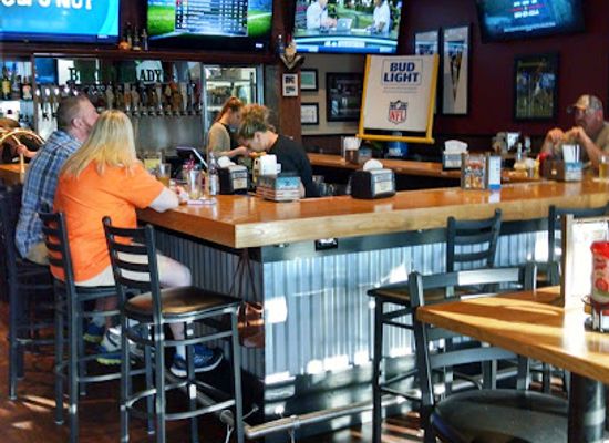 florida/suwannee-river/bar/beef-o-brady-s-best-restaurant-in-live-oak
