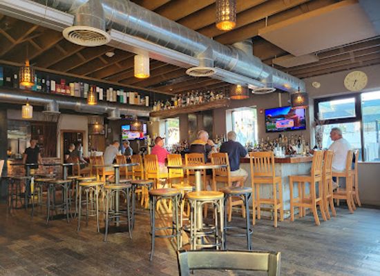 rhode-island/newport-county/bar/the-fifth-element