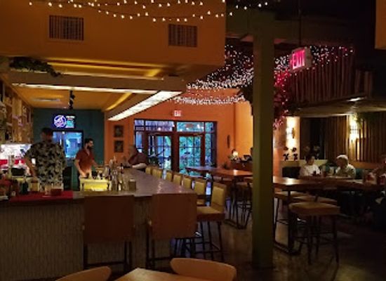 texas/houston/montrose/bar/the-toasted-coconut