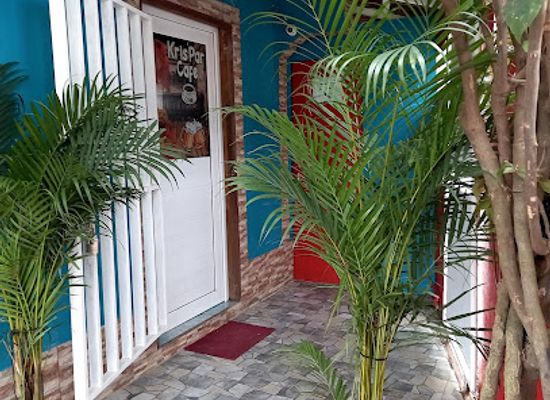 guatemala/puerto-barrios/bar/krisphar