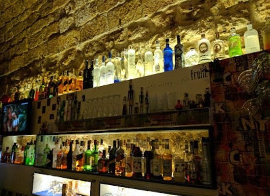 lebanon/north-lebanon/bar/frolic-pub-cafe