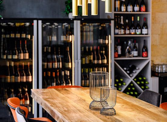 hungary/tokaj-wine-region/bar/restaurant