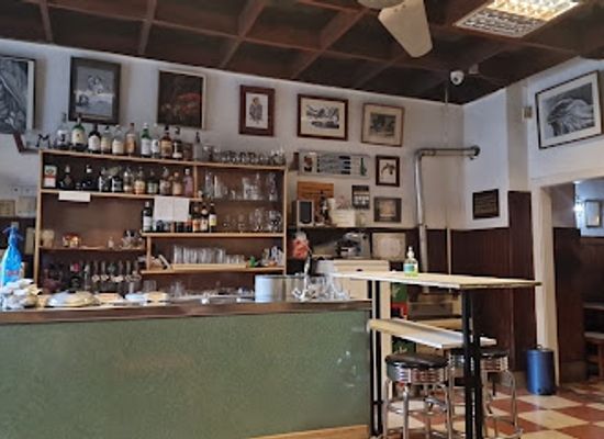 hungary/matra/bar/matra-borozo