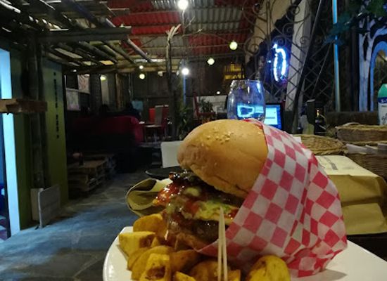 colombia/narino/bar/black-sheep-pub