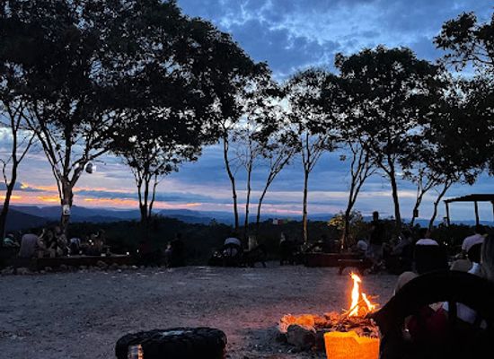 brazil/chapada-dos-veadeiros/bar/bar-do-mirante