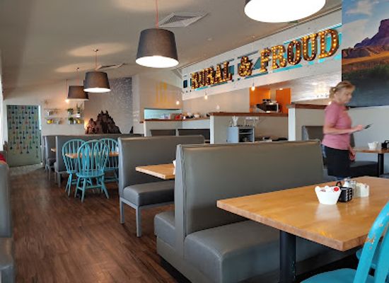 utah/book-cliffs/bar/tamarisk-restaurant