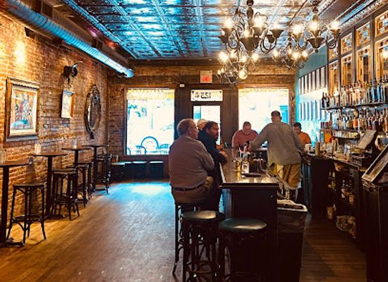 kentucky/lexington/bar/silks-bar