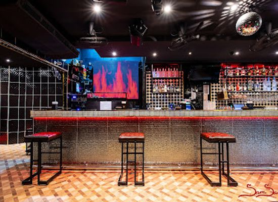 thailand/hua-hin/bar/sam-sam-bar