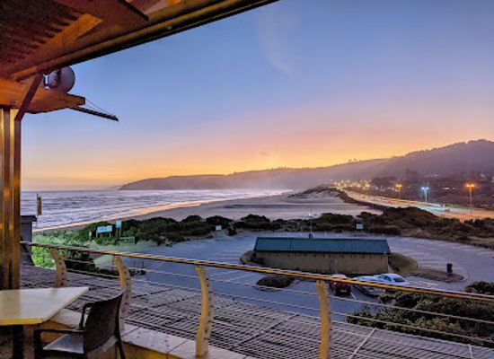 south-africa/sunshine-coast/bar/salinas-beach-restaurant