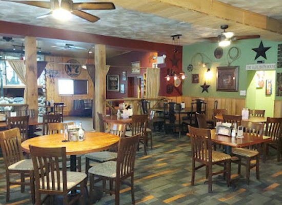 pennsylvania/pocono-mountains/bar/the-pourhouse-neighborhood-bar-and-grille