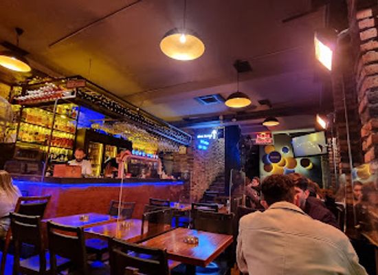 turkiye/istanbul/besiktas/bar/elma-cafe-pub