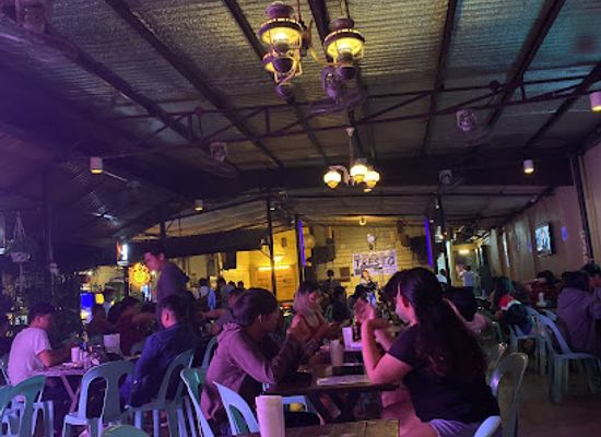 philippines/calabarzon/bar/tresto-pub
