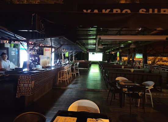 cote-d-ivoire/lacs/bar/yakro-sur-seine