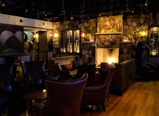 ohio/western-ohio/bar/unwind-wine-bar-light-fare