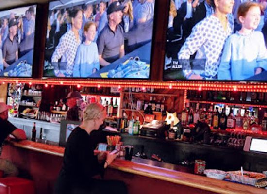 idaho/silver-valley/bar/dirty-dog-saloon