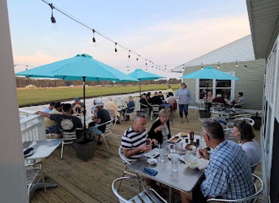 virginia/chincoteague-island/bar/the-village-restaurant
