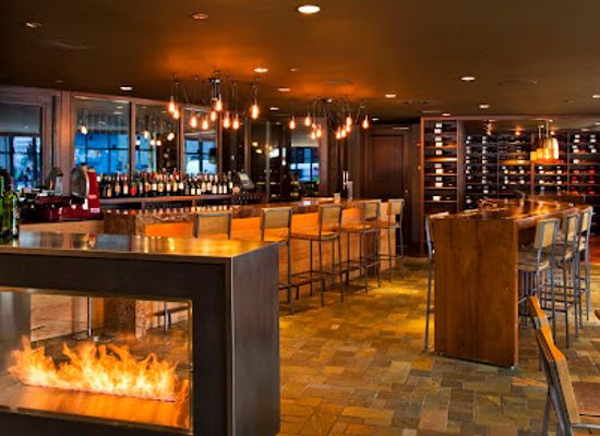 illinois/chicago/magnificent-mile/bar/eno-wine-bar
