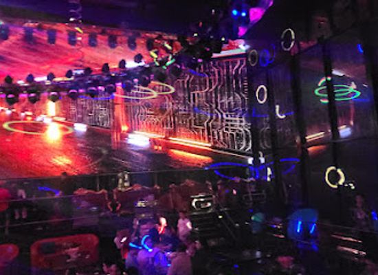vietnam/ho-chi-minh-city/district-10/bar/racing-beer-club