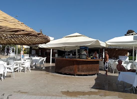 turkiye/kusadasi/bar/clc-beach-resort