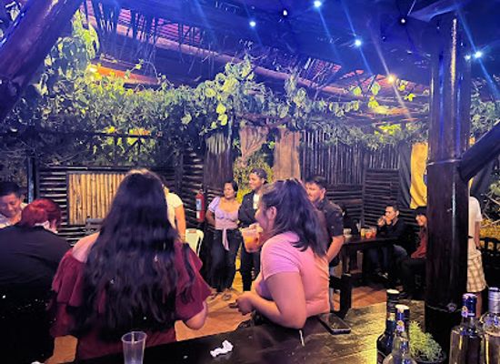 ecuador/morona-santiago-region/bar/bambu-bar-and-grill