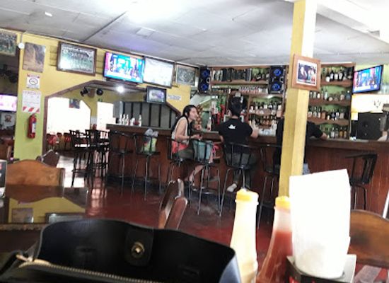 costa-rica/chirripo-national-park/bar/pochos-bar