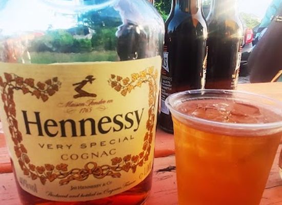 barbados/saint-philip/bar/livy-s-bar-and-grill-barbados