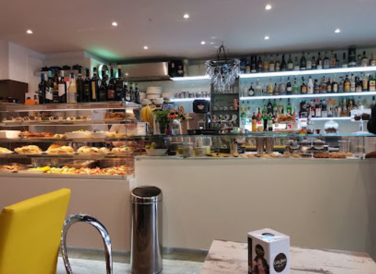italy/genoa/foce/bar/bar-paperino