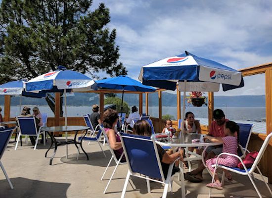 idaho/salmon-river/bar/lakefront-bar-grill