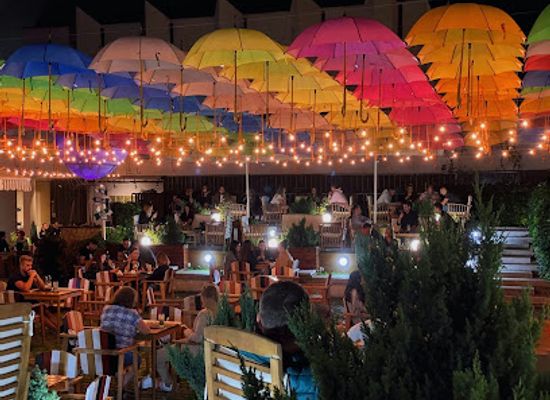 romania/mures/bar/luar-yard