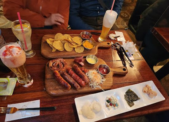 south-korea/busan/nampodong/bar/hof-soju